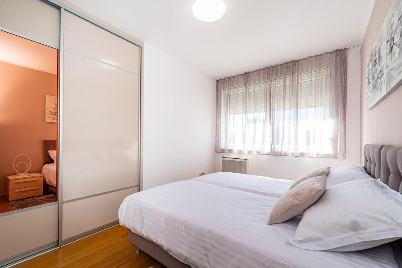 Apartment Keka ซาดาร์ ภายนอก รูปภาพ